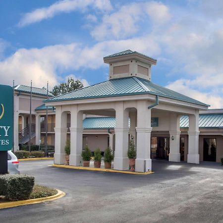Quality Inn & Suites Clinton Εξωτερικό φωτογραφία