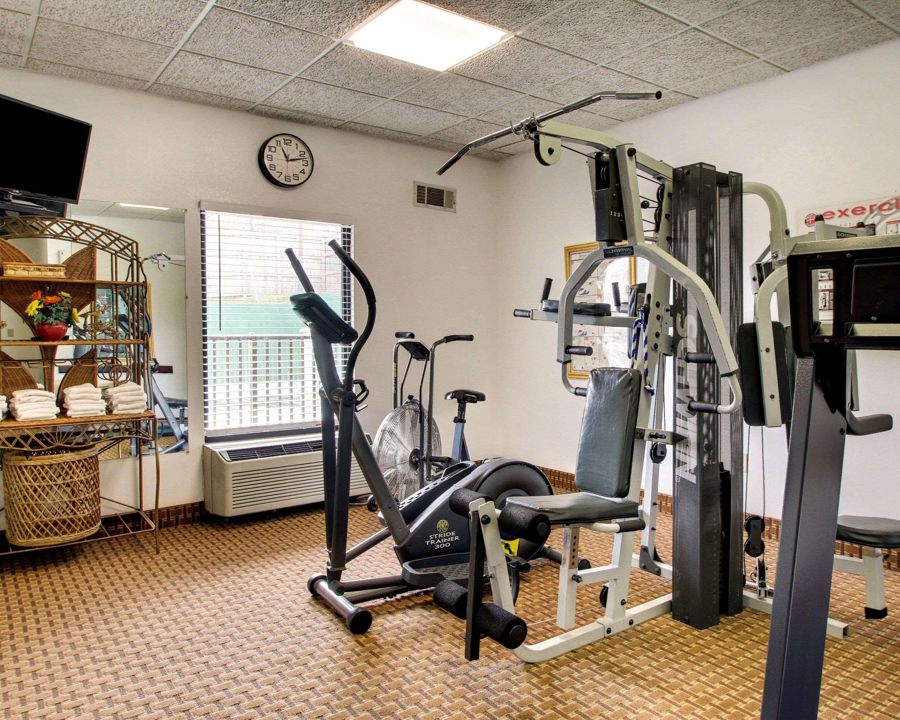 Quality Inn & Suites Clinton Εξωτερικό φωτογραφία