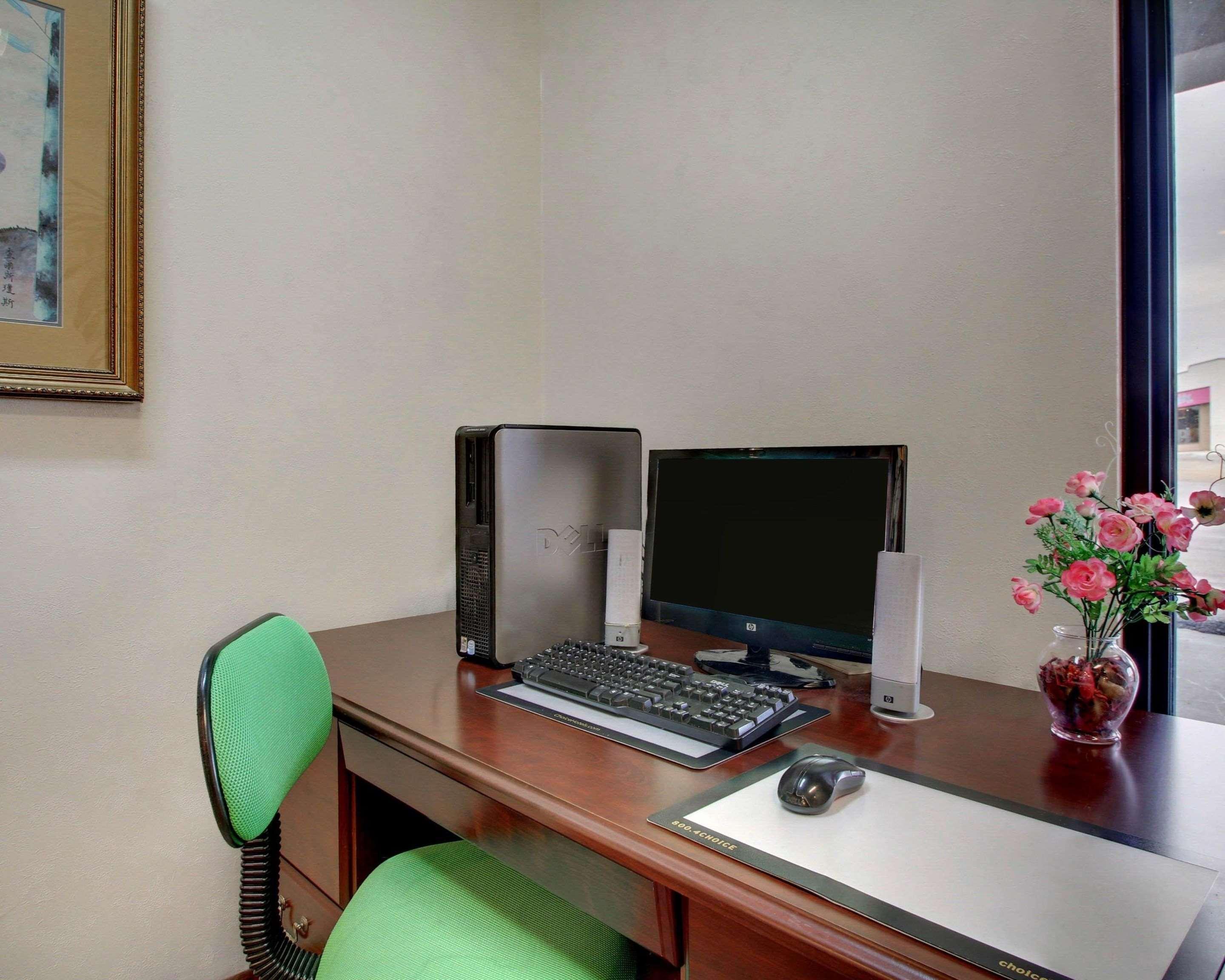 Quality Inn & Suites Clinton Εξωτερικό φωτογραφία