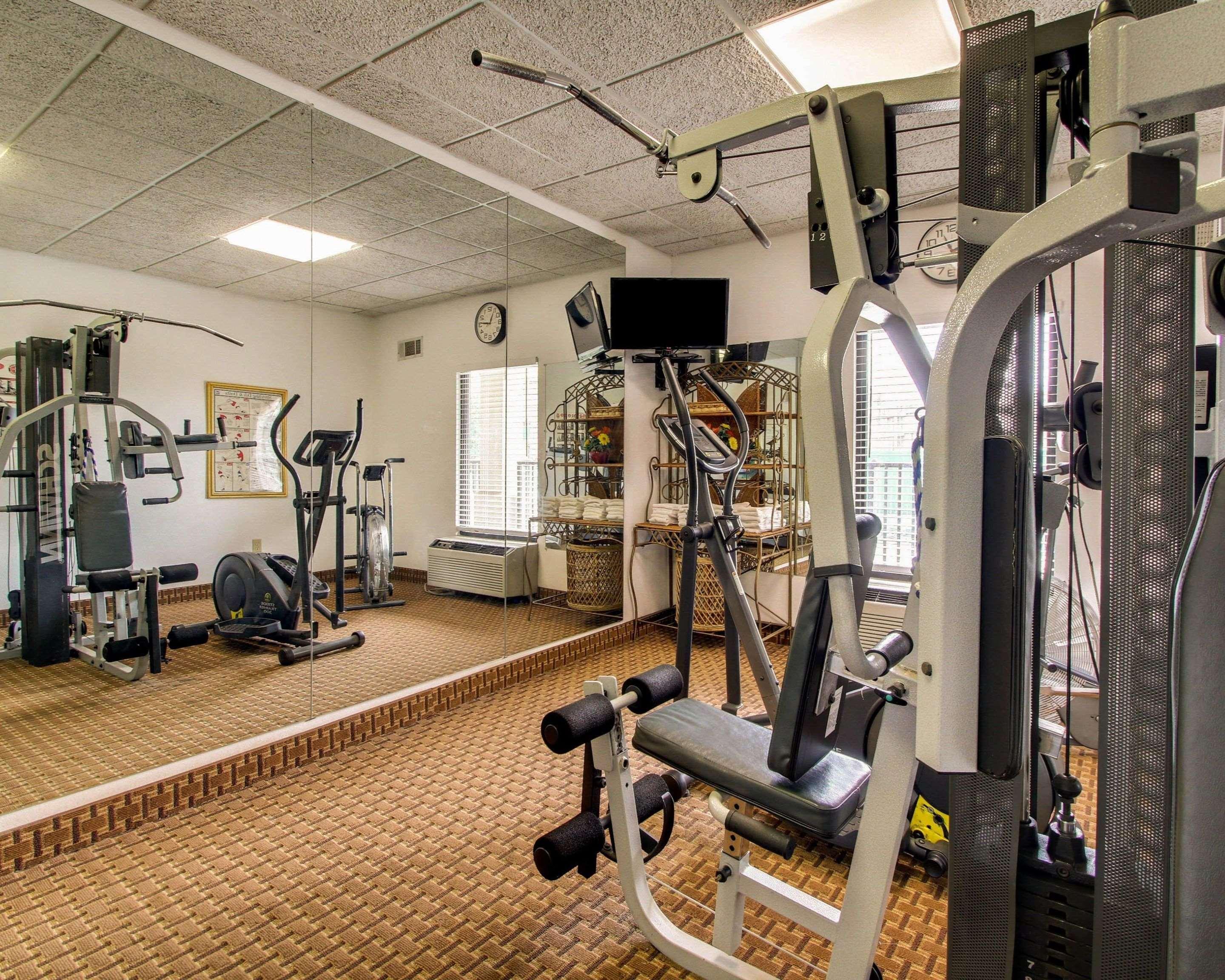 Quality Inn & Suites Clinton Εξωτερικό φωτογραφία